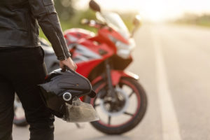 ¿Los cascos de moto realmente salvan vidas?